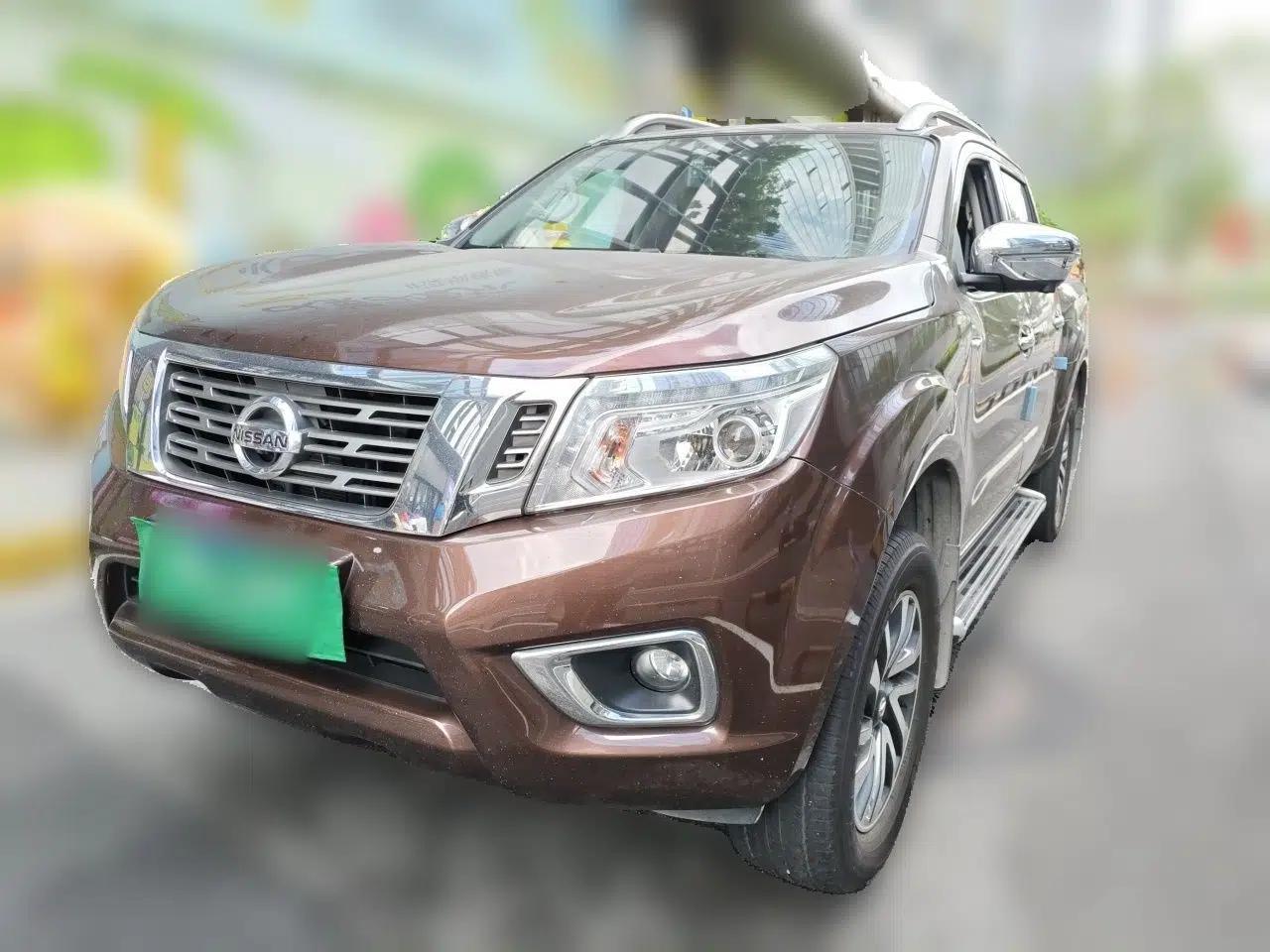 Nissan Navara 2021 2.5L Automatic 4x4 Premium Version QR25 — миниатюра 1
