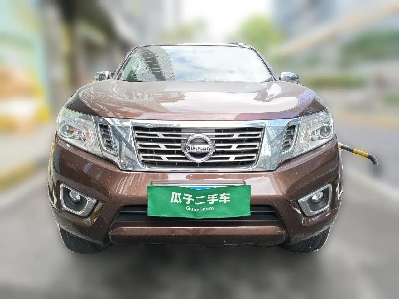Nissan Navara 2021 2.5L Automatic 4x4 Premium Version QR25 — миниатюра 2