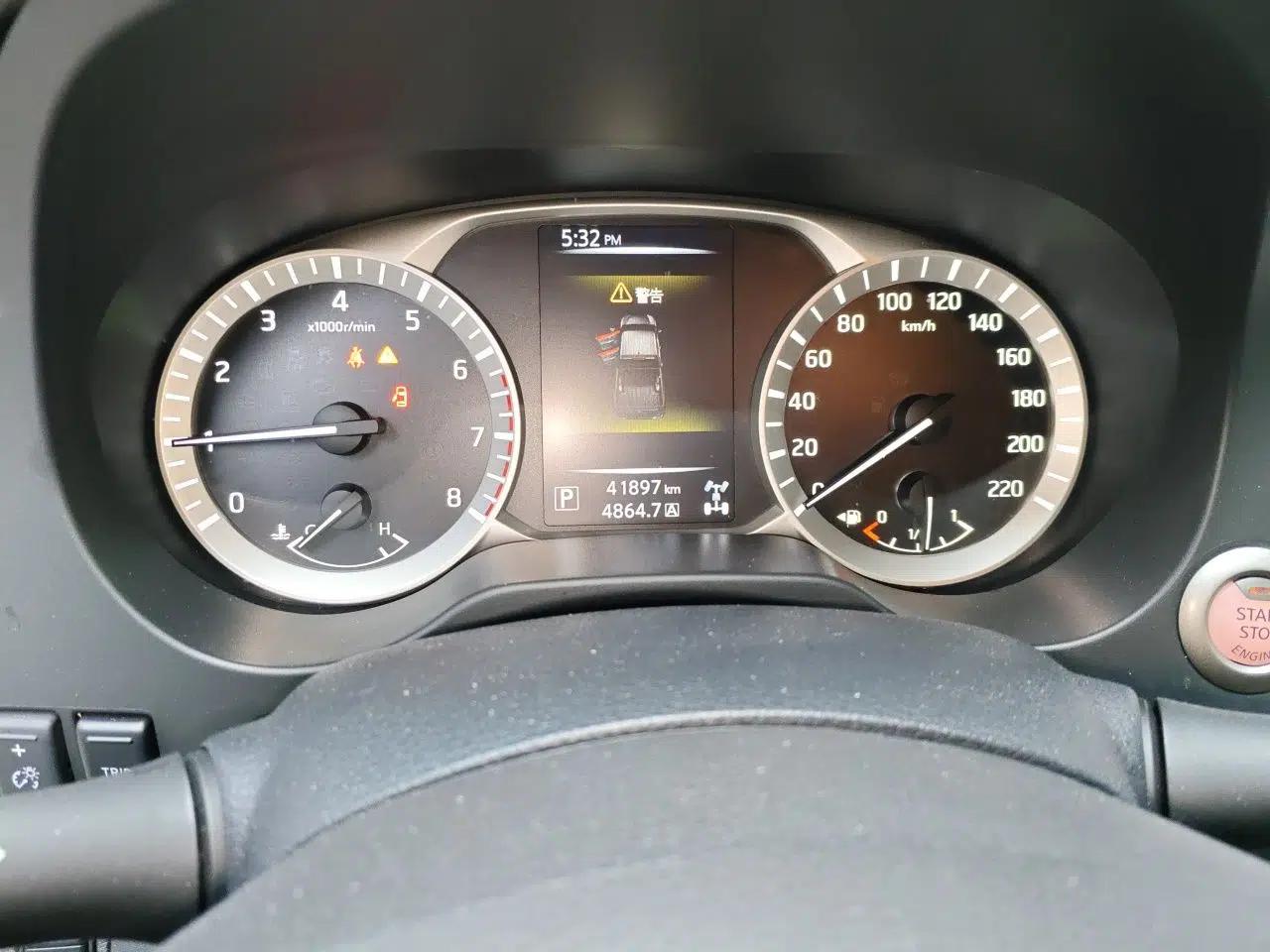 Nissan Navara 2021 2.5L Automatic 4x4 Premium Version QR25 — миниатюра 12