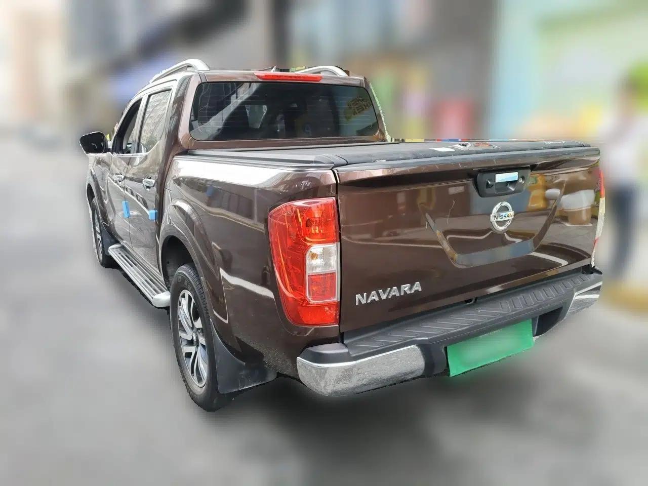 Nissan Navara 2021 2.5L Automatic 4x4 Premium Version QR25 — миниатюра 4