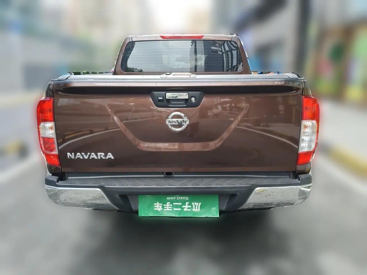 Nissan Navara 2021 2.5L Automatic 4x4 Premium Version QR25 — миниатюра 5