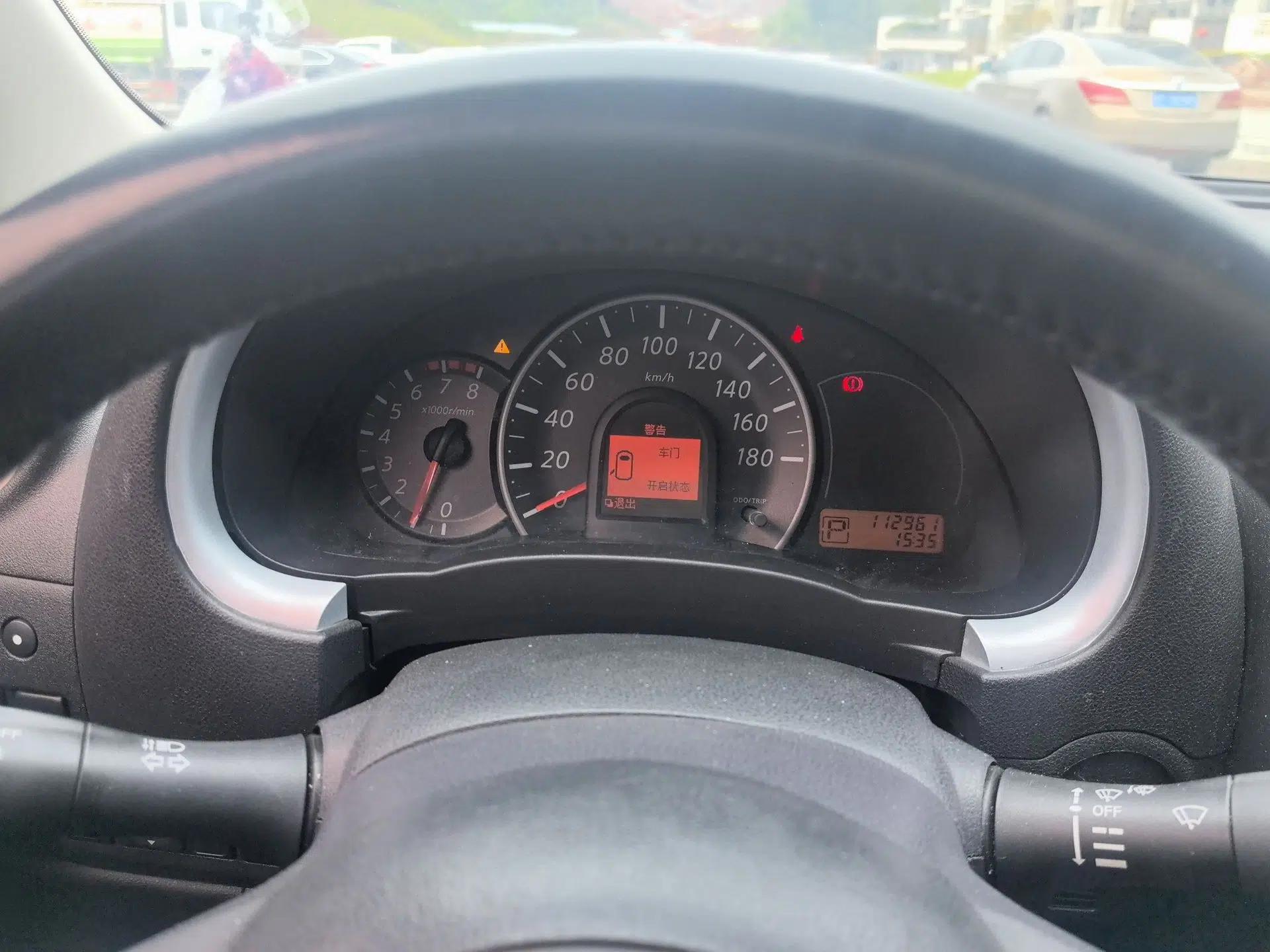 Nissan March 2010 1.5L Automatic Easy-Style Version — миниатюра 12