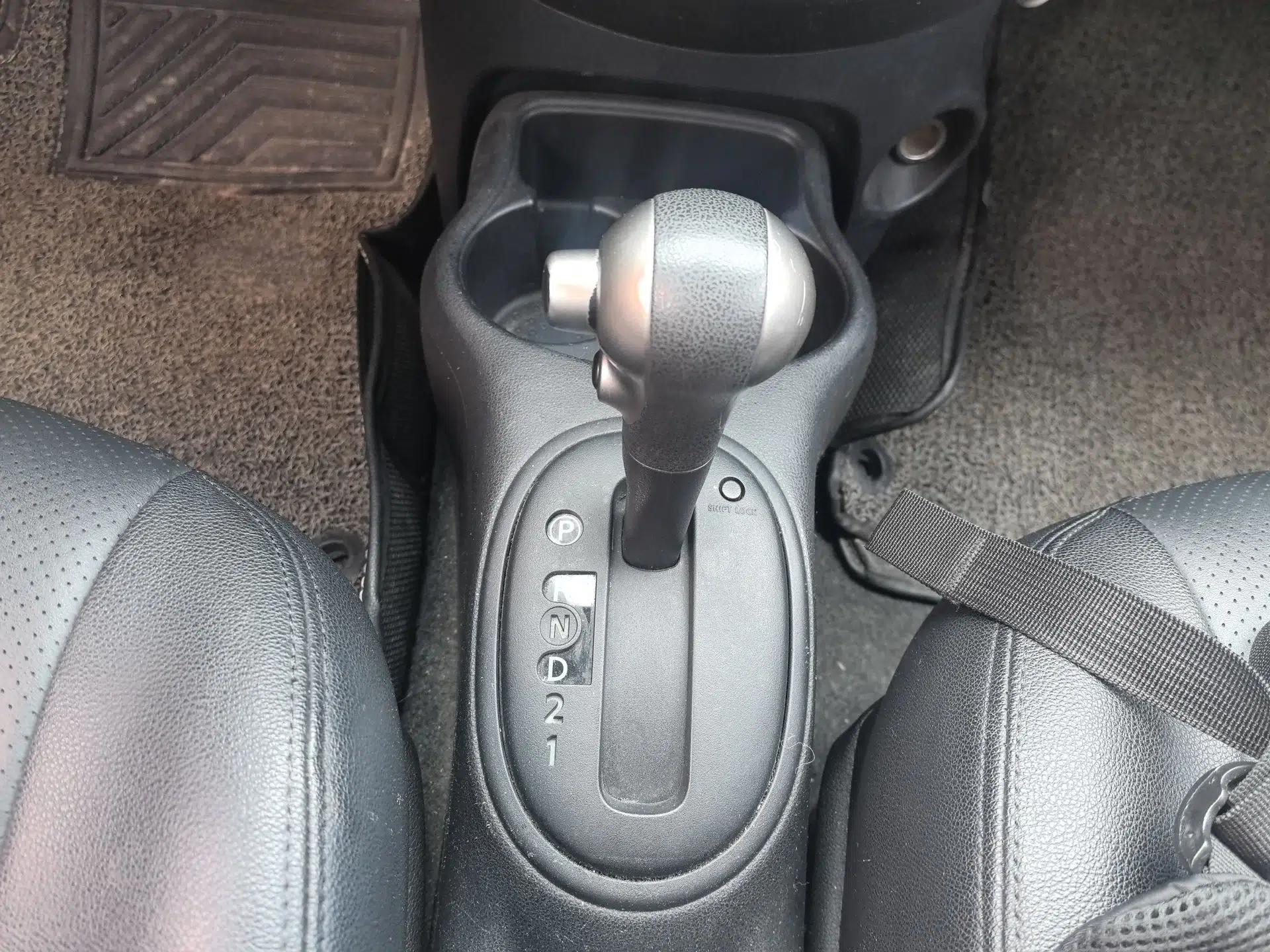 Nissan March 2010 1.5L Automatic Easy-Style Version — миниатюра 15