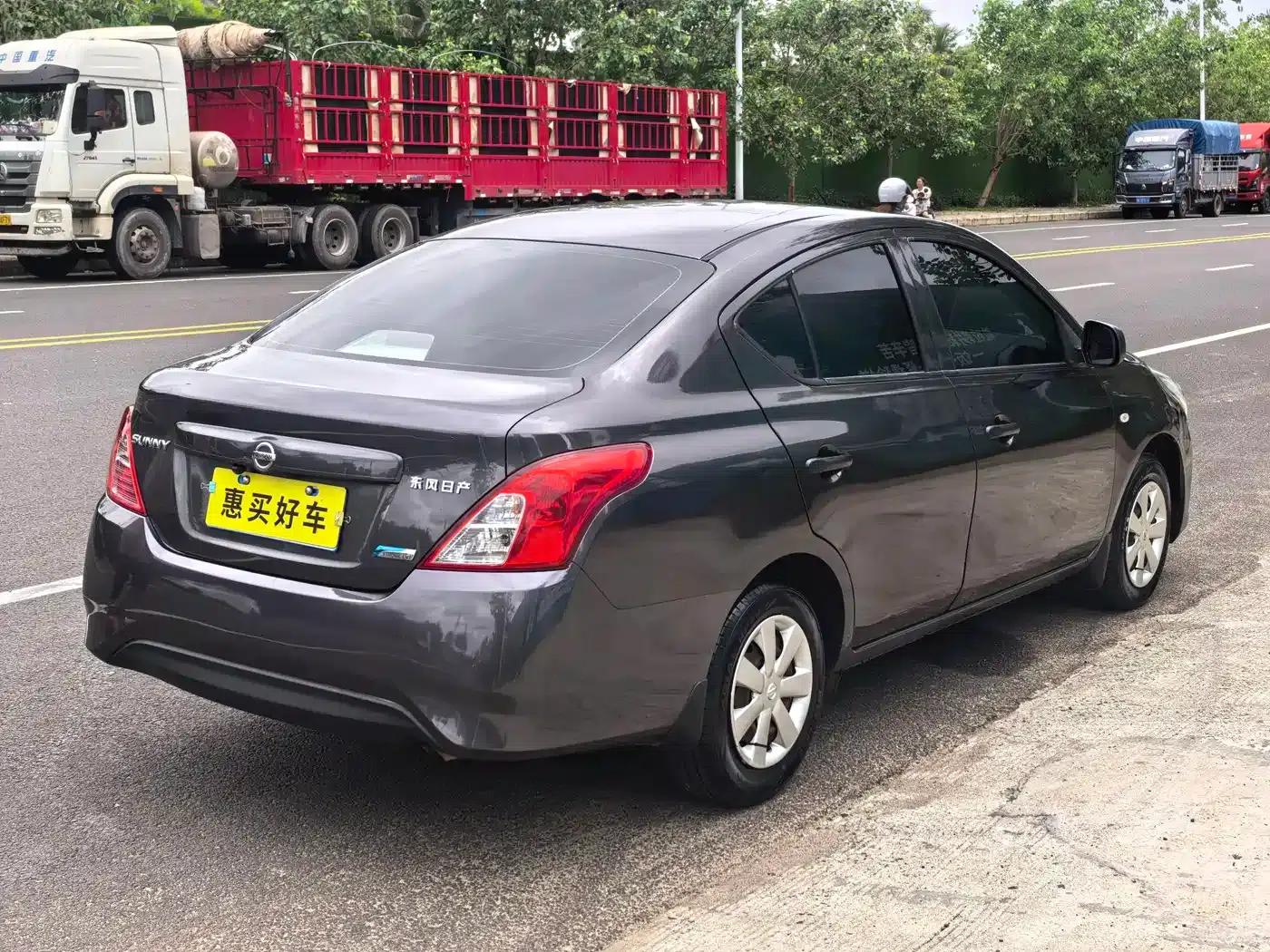 Nissan Sunny 2015 1.5XE CVT Comfort Edition — миниатюра 12