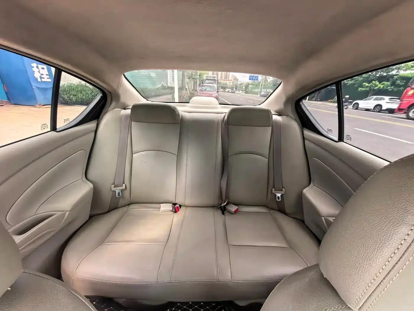 Nissan Sunny 2015 1.5XE CVT Comfort Edition — миниатюра 10