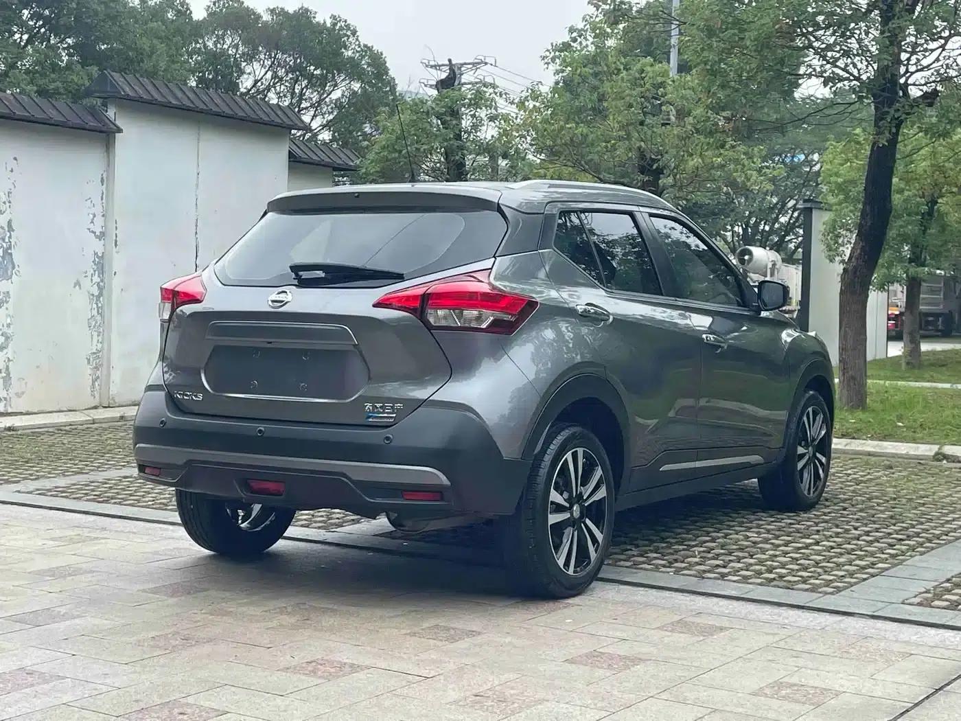 Nissan Kicks 2018 1.5L CVT Smart Luxury Edition — миниатюра 11