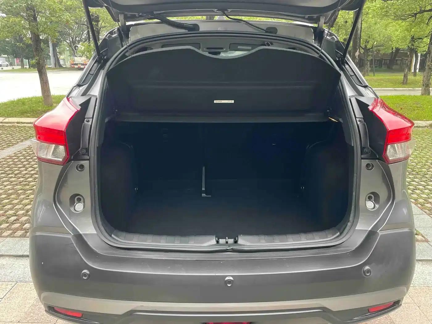 Nissan Kicks 2018 1.5L CVT Smart Luxury Edition — миниатюра 13