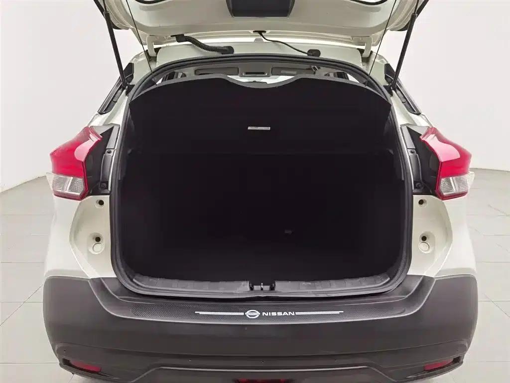 Nissan Kicks 2020 1.5L XE Manual Sport Edition — миниатюра 16
