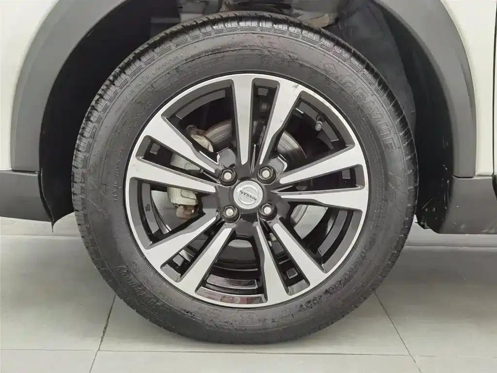 Nissan Kicks 2020 1.5L XE Manual Sport Edition — миниатюра 17