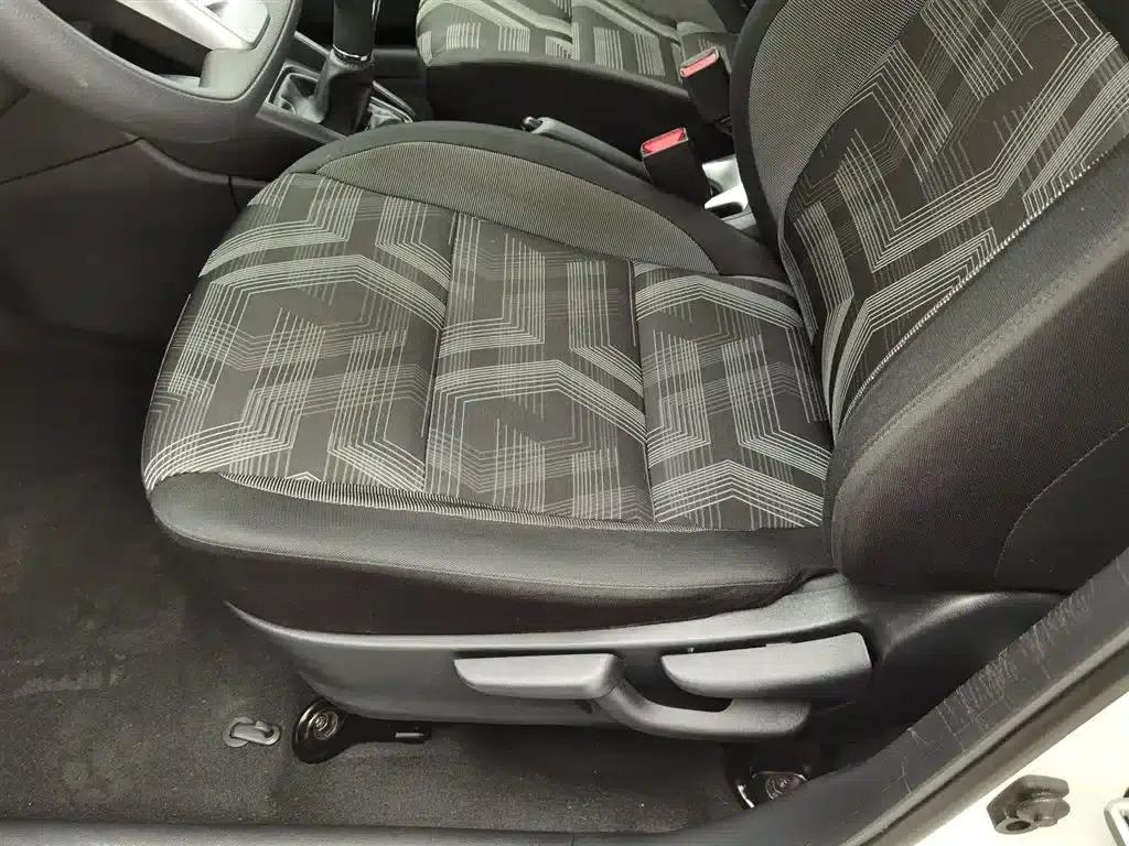 Nissan Kicks 2020 1.5L XE Manual Sport Edition — миниатюра 20
