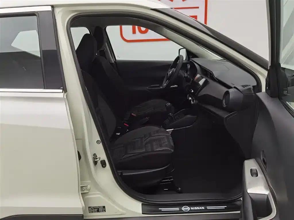 Nissan Kicks 2020 1.5L XE Manual Sport Edition — миниатюра 23