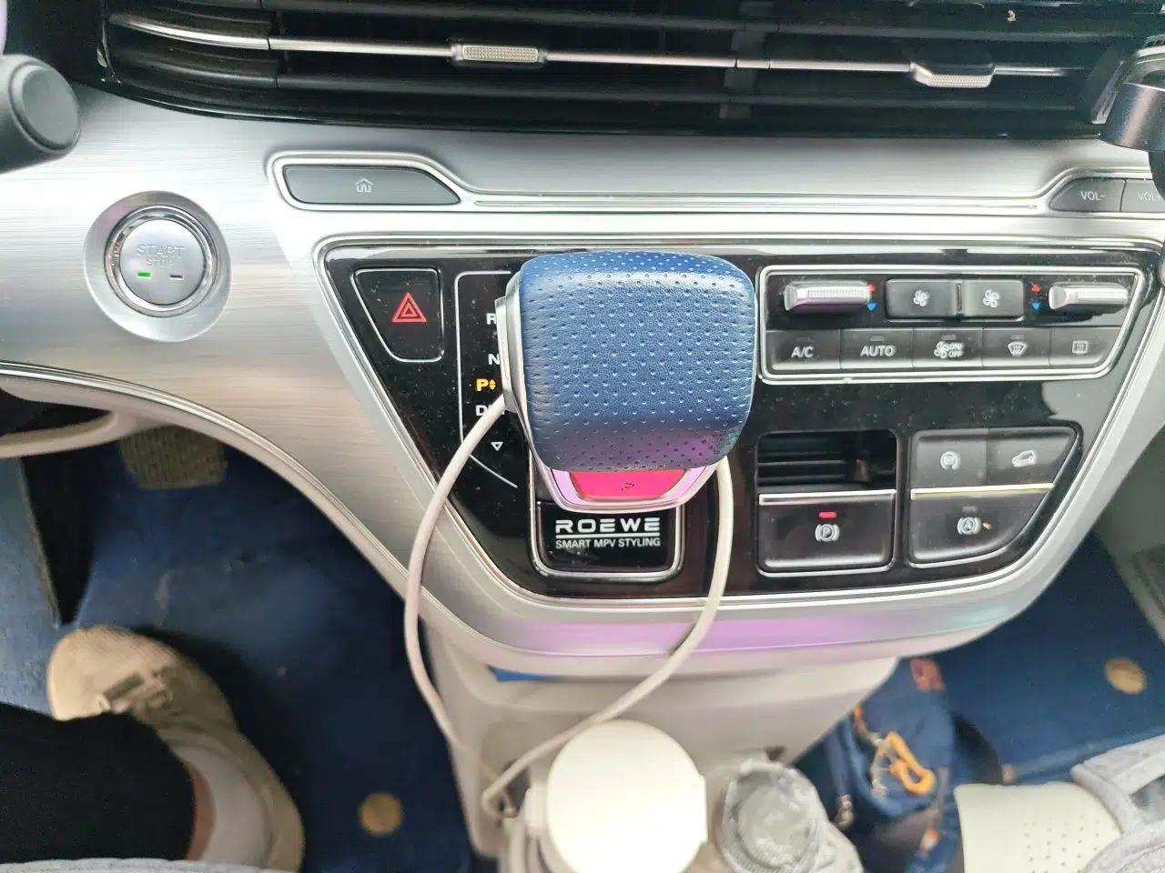 Roewe iMAX8 2022 400TGI Celebration Edition — миниатюра 15