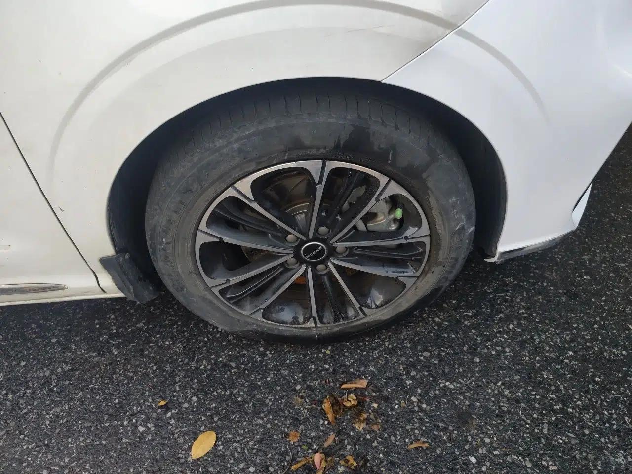 Roewe iMAX8 2021 400TGI Supreme Series Lu Zun Edition — миниатюра 8