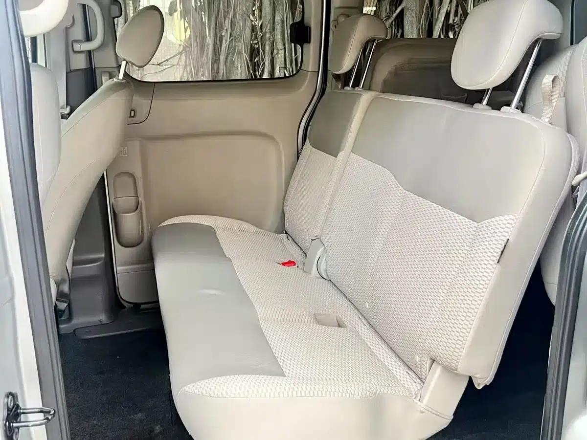 Nissan NV200 2014 1.6L CVT Luxury Model (China IV Emission Standard) — миниатюра 7