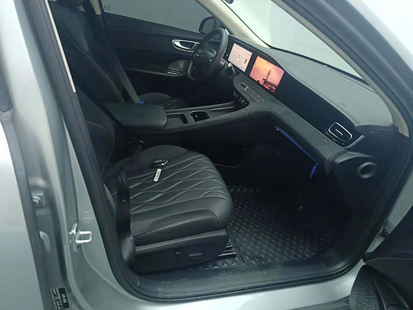 Roewe D7 2023 DMH 125km Flagship Edition — миниатюра 23