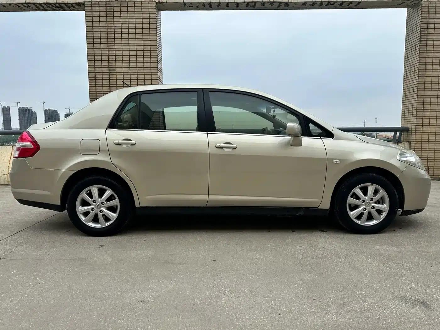 Tiida 2008 1.6L Automatic Intelligent — миниатюра 4