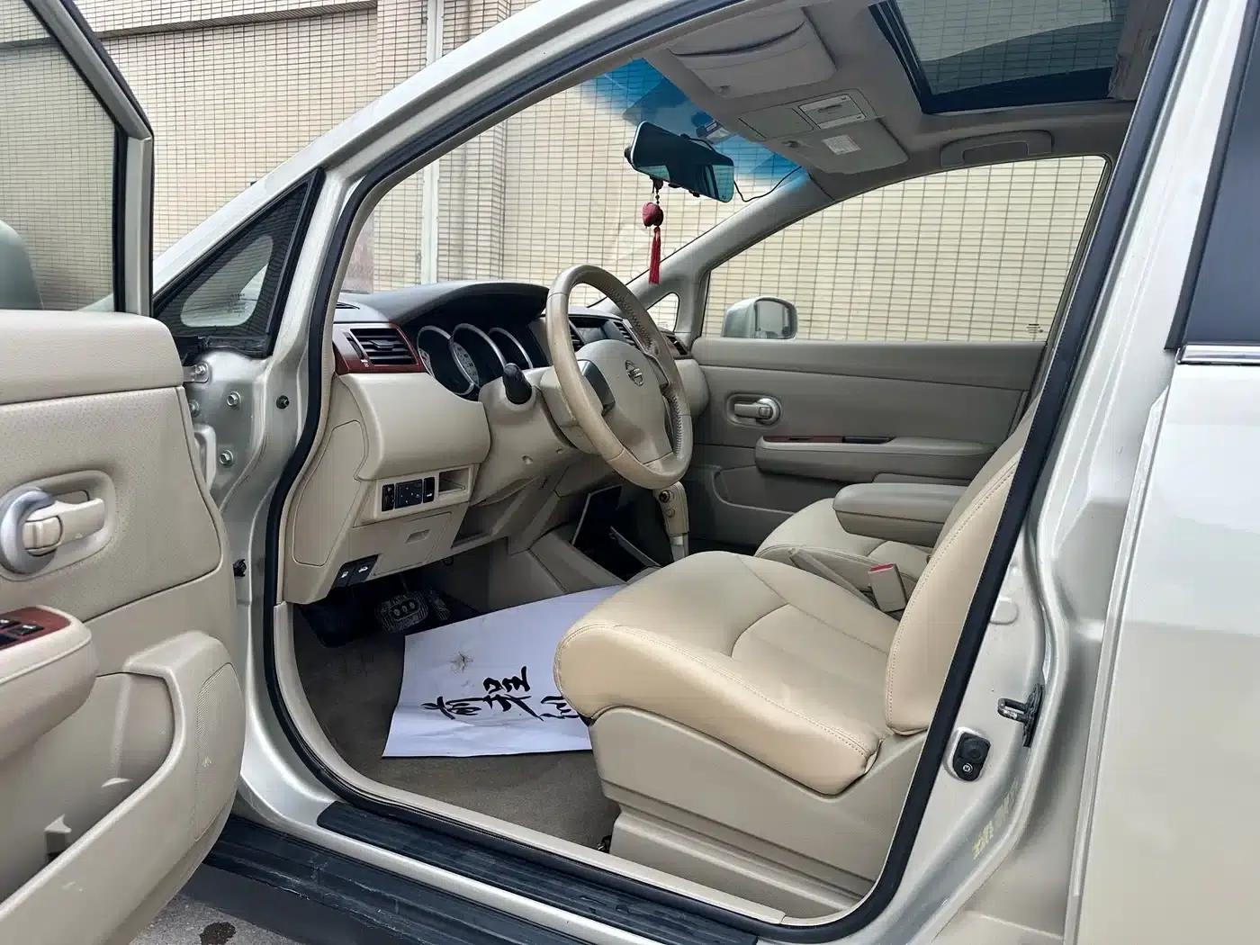 Tiida 2008 1.6L Automatic Intelligent — миниатюра 9