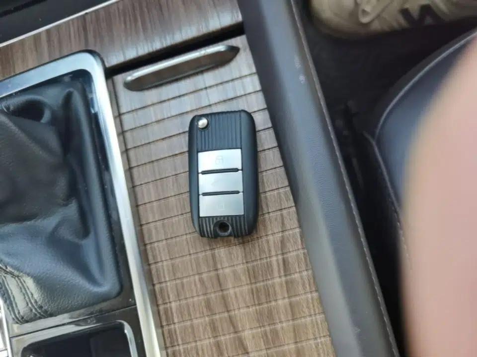 Roewe RX8 2019 30T Smart Connectivity Two-Wheel Drive Supreme Flagship Edition — миниатюра 12