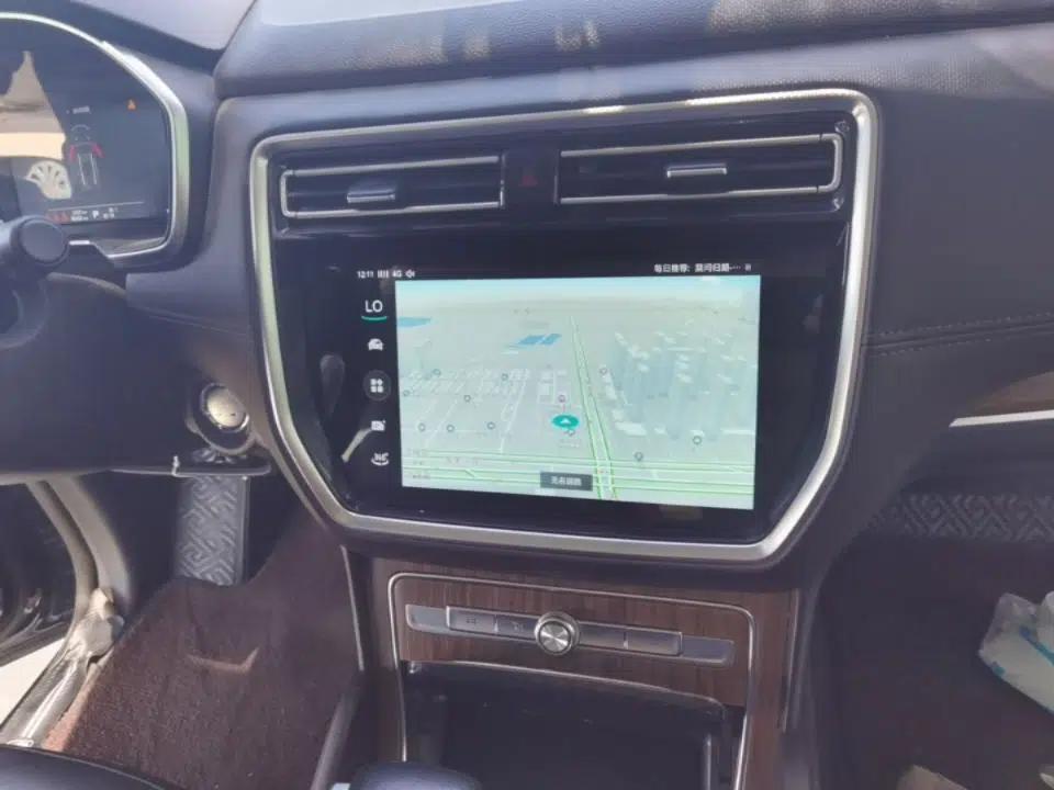Roewe RX8 2019 30T Smart Connectivity Two-Wheel Drive Supreme Flagship Edition — миниатюра 16