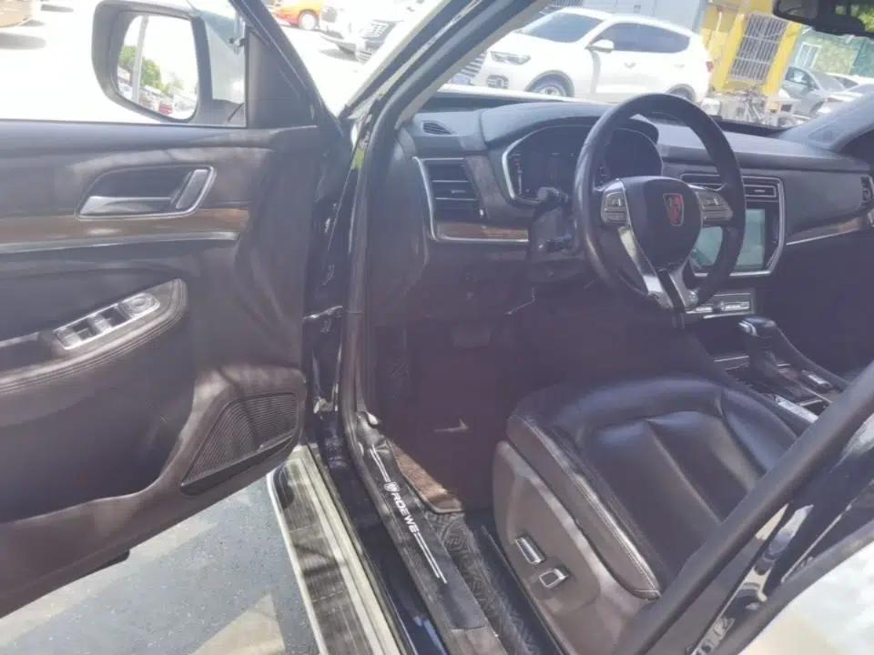 Roewe RX8 2019 30T Smart Connectivity Two-Wheel Drive Supreme Flagship Edition — миниатюра 19