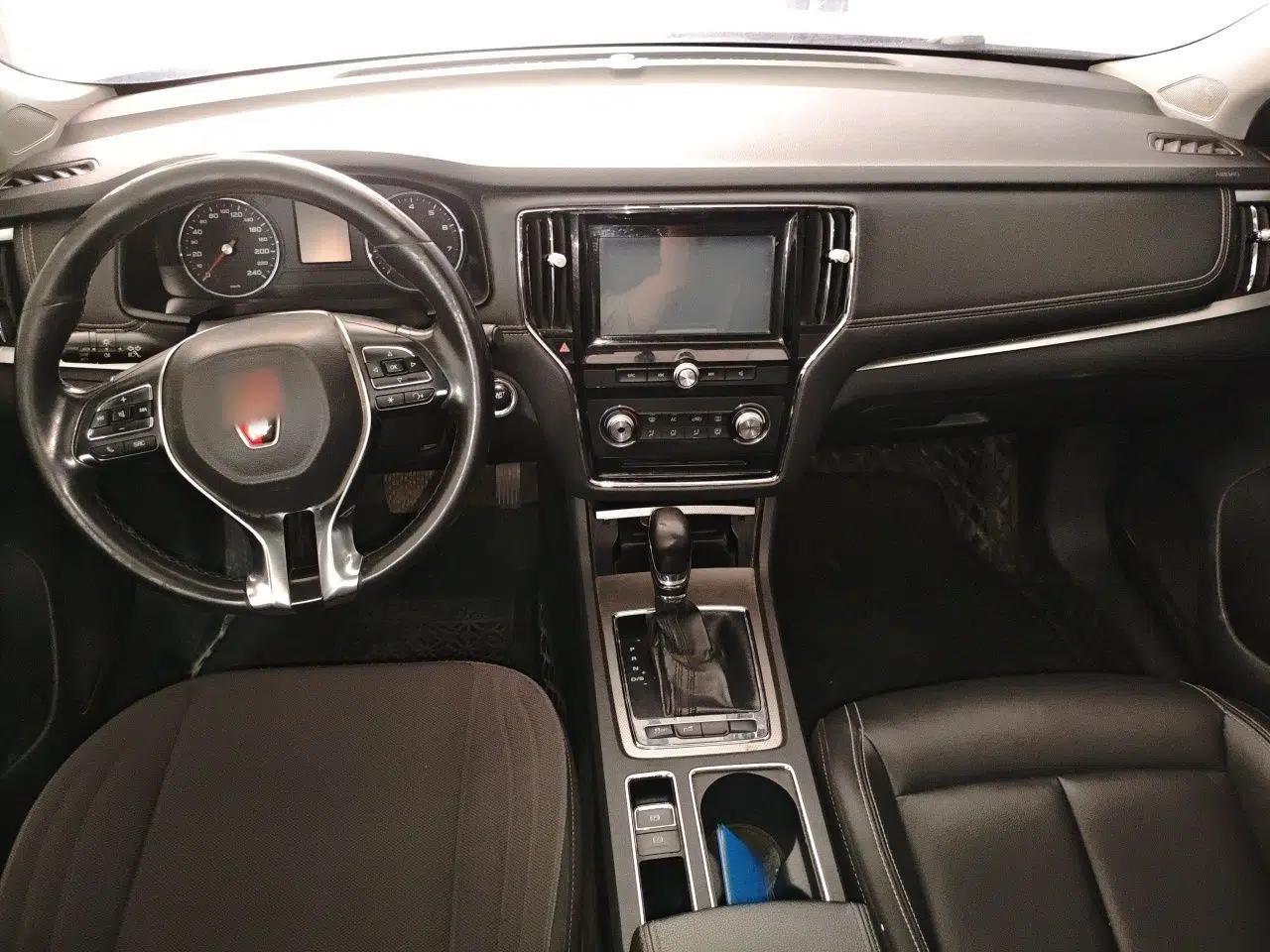 Roewe i6 2017 20T Automatic Flagship Edition — миниатюра 10