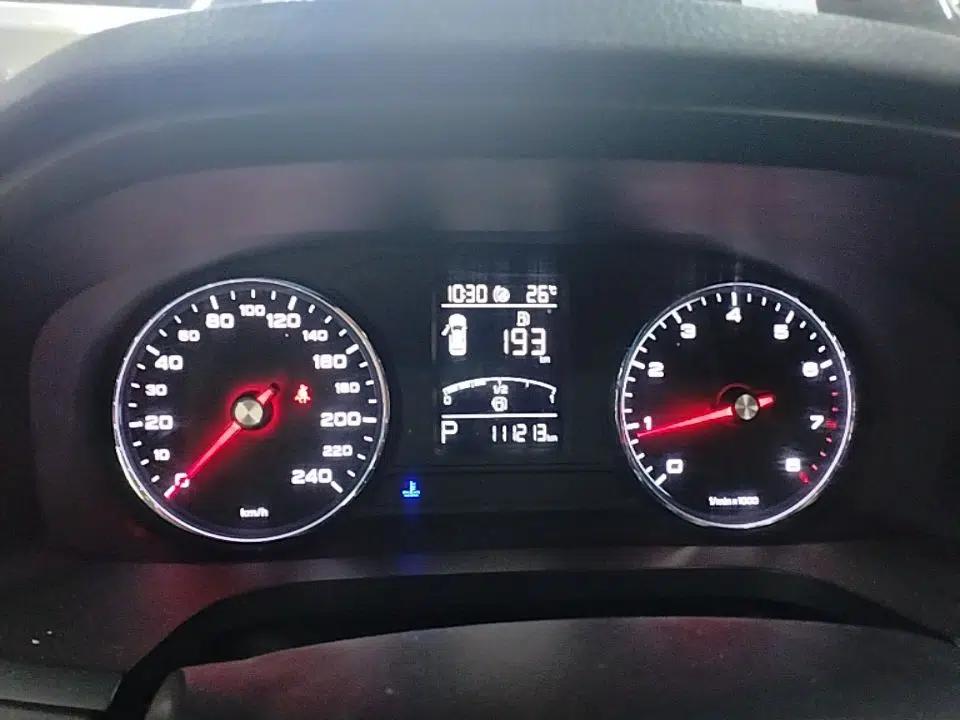 Roewe i6 2018 20T Automatic Flagship Edition — миниатюра 12