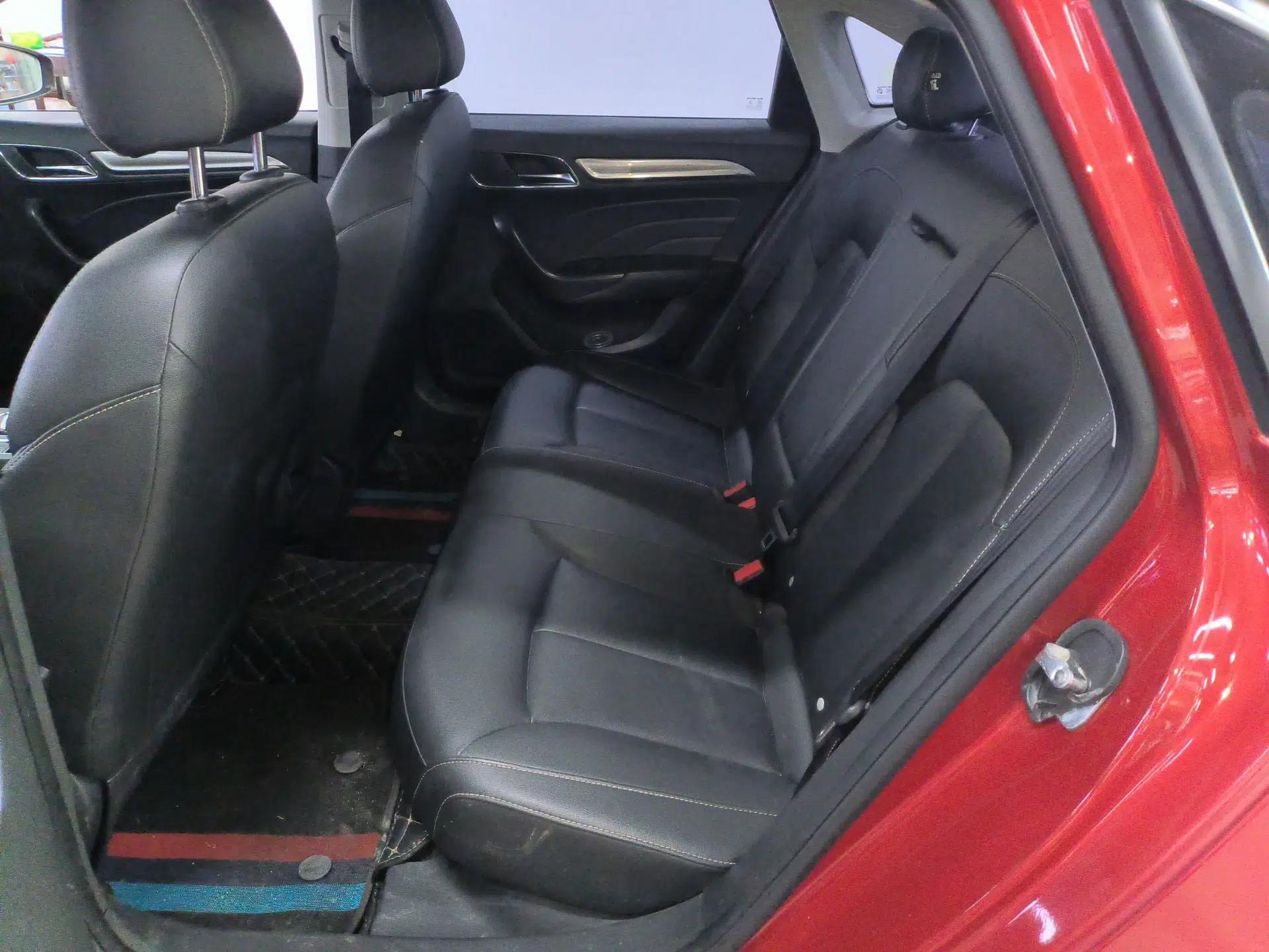 Roewe i6 2018 20T Automatic Flagship Edition — миниатюра 17