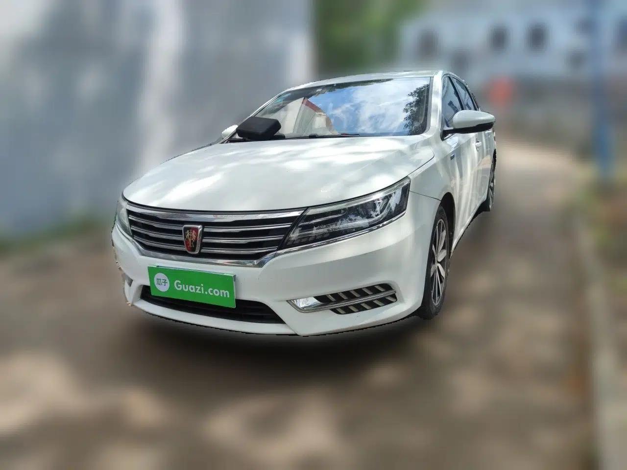 Roewe i6 2017 20T Automatic Internet ZhiZun Edition — миниатюра 1
