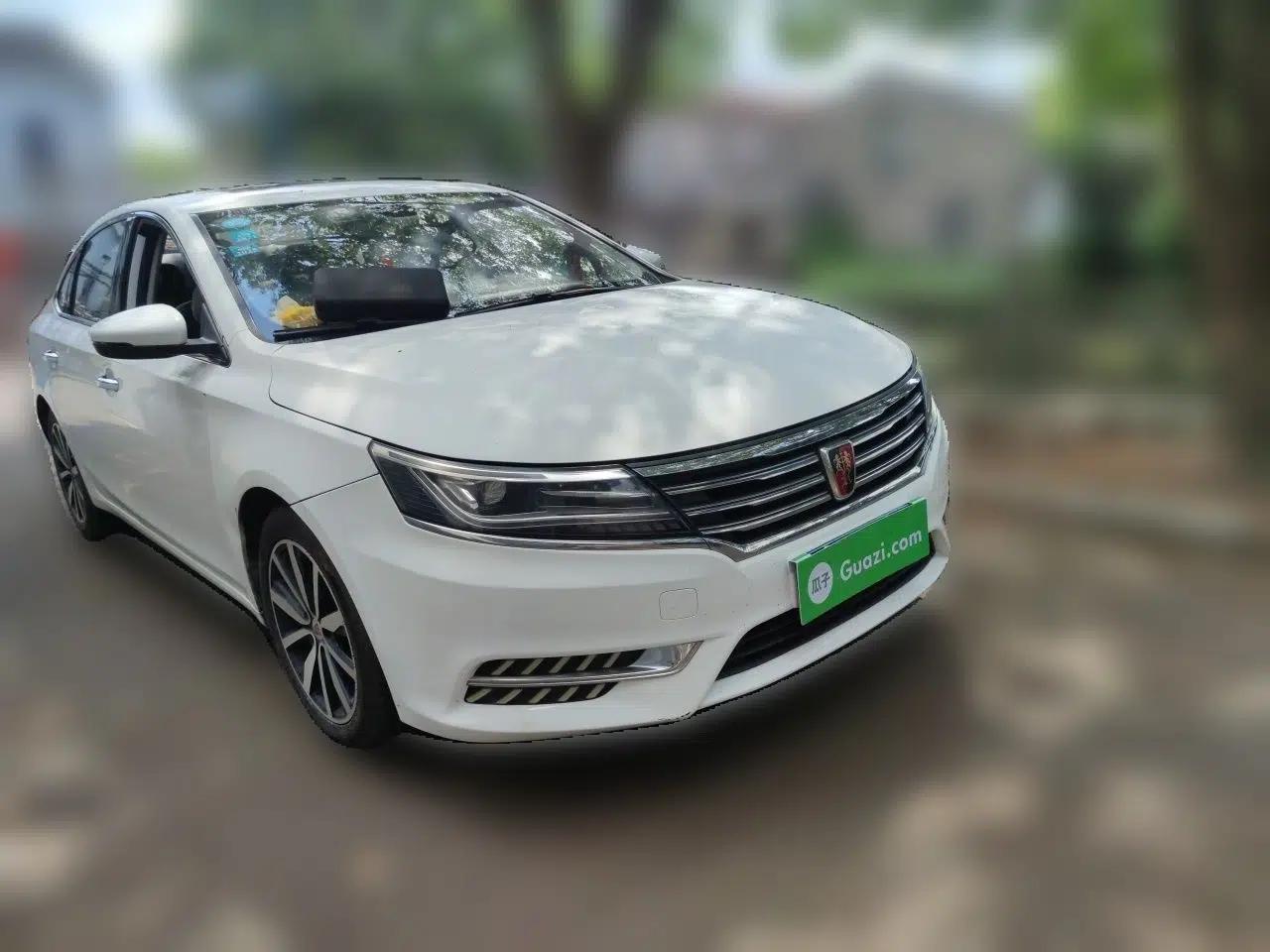 Roewe i6 2017 20T Automatic Internet ZhiZun Edition — миниатюра 3