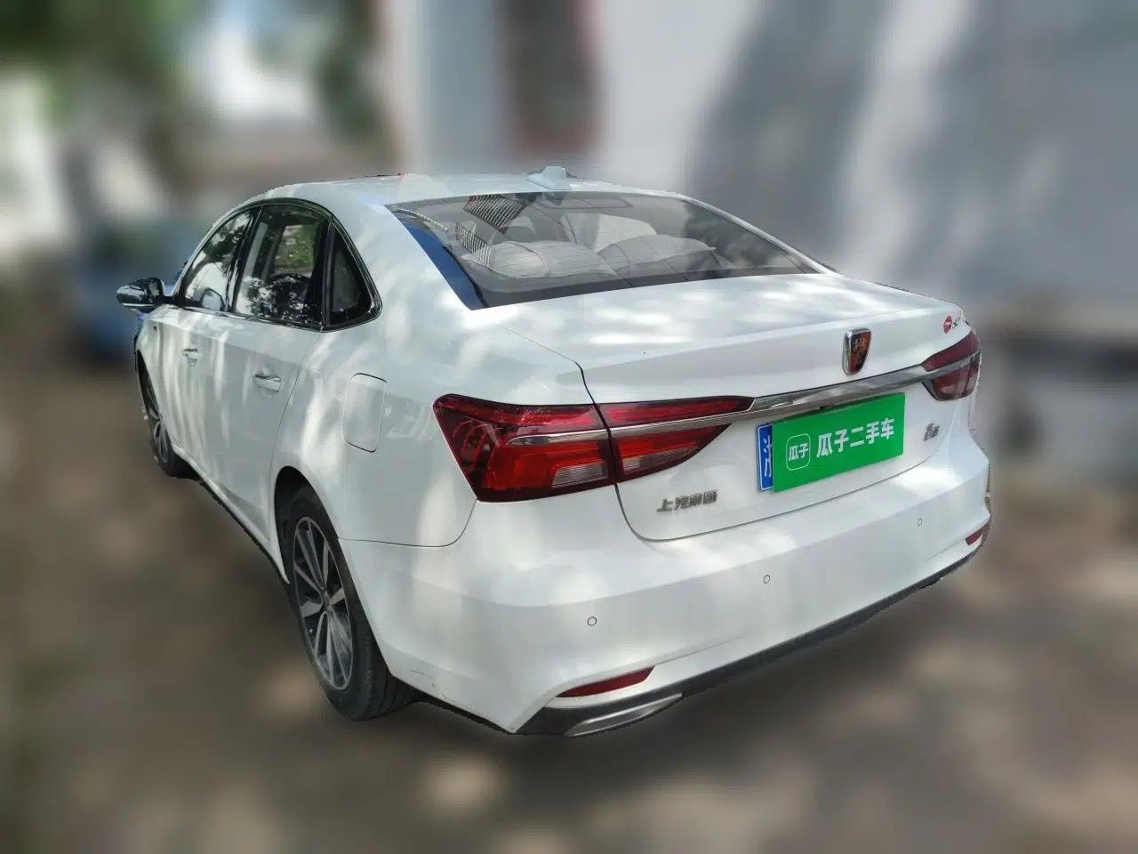 Roewe i6 2017 20T Automatic Internet ZhiZun Edition — миниатюра 4