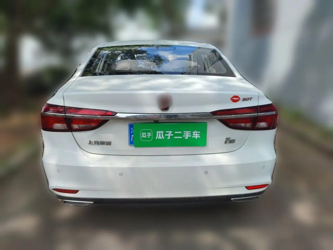 Roewe i6 2017 20T Automatic Internet ZhiZun Edition — миниатюра 5