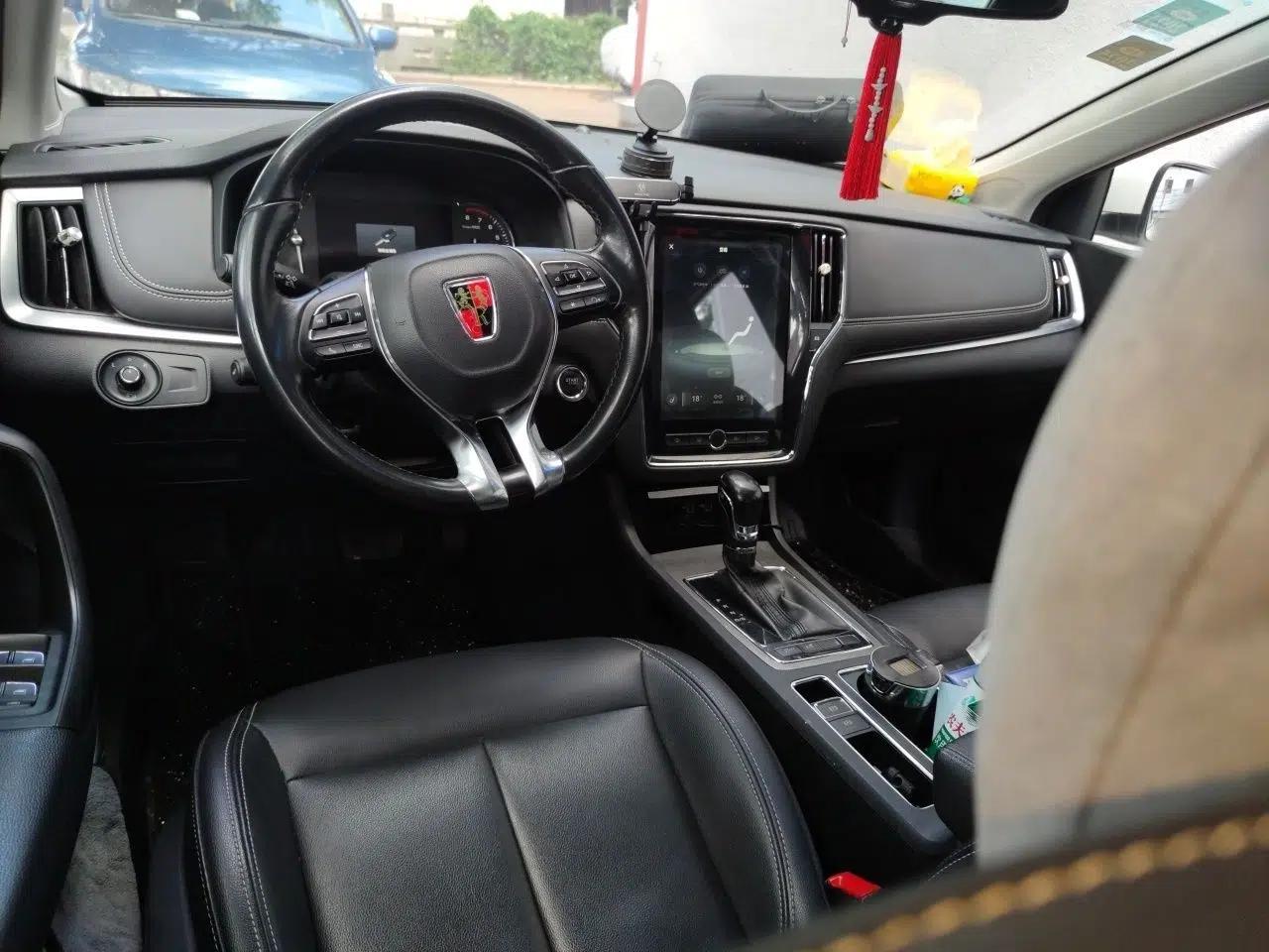 Roewe i6 2017 20T Automatic Internet ZhiZun Edition — миниатюра 10