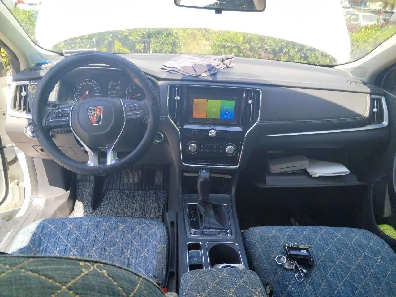 Roewe i6 2017 20T Automatic Internet Smart Edition — миниатюра 10