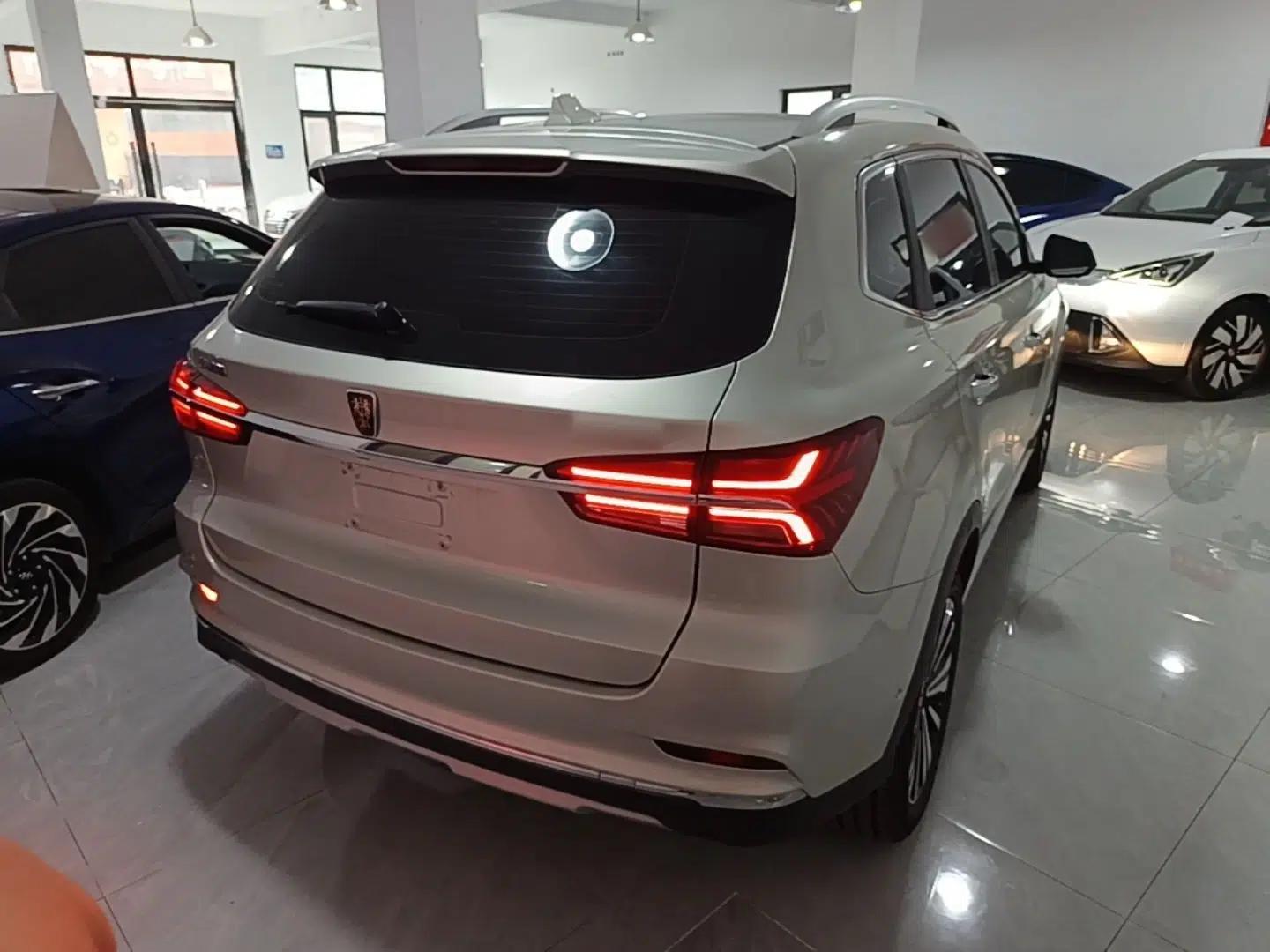 Roewe RX5 New Energy 2017 ERX5 EV400 Electric Internet Supreme Edition — миниатюра 6