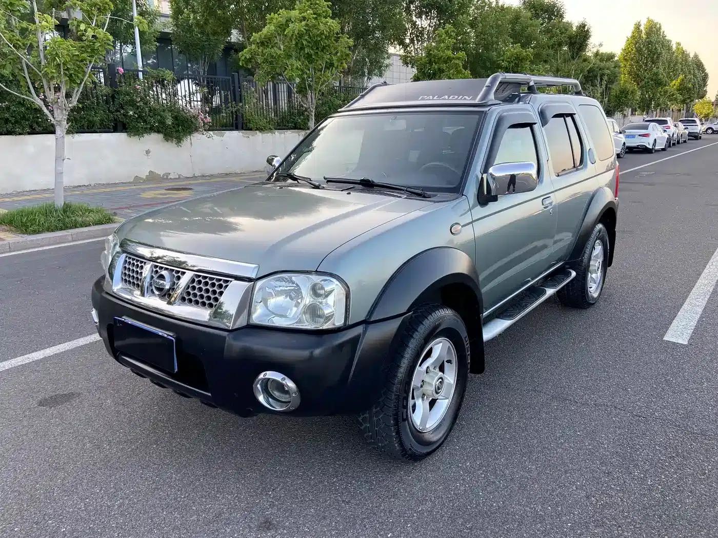 Nissan Paladin 2008 2.4L 2WD Standard Edition — миниатюра 1