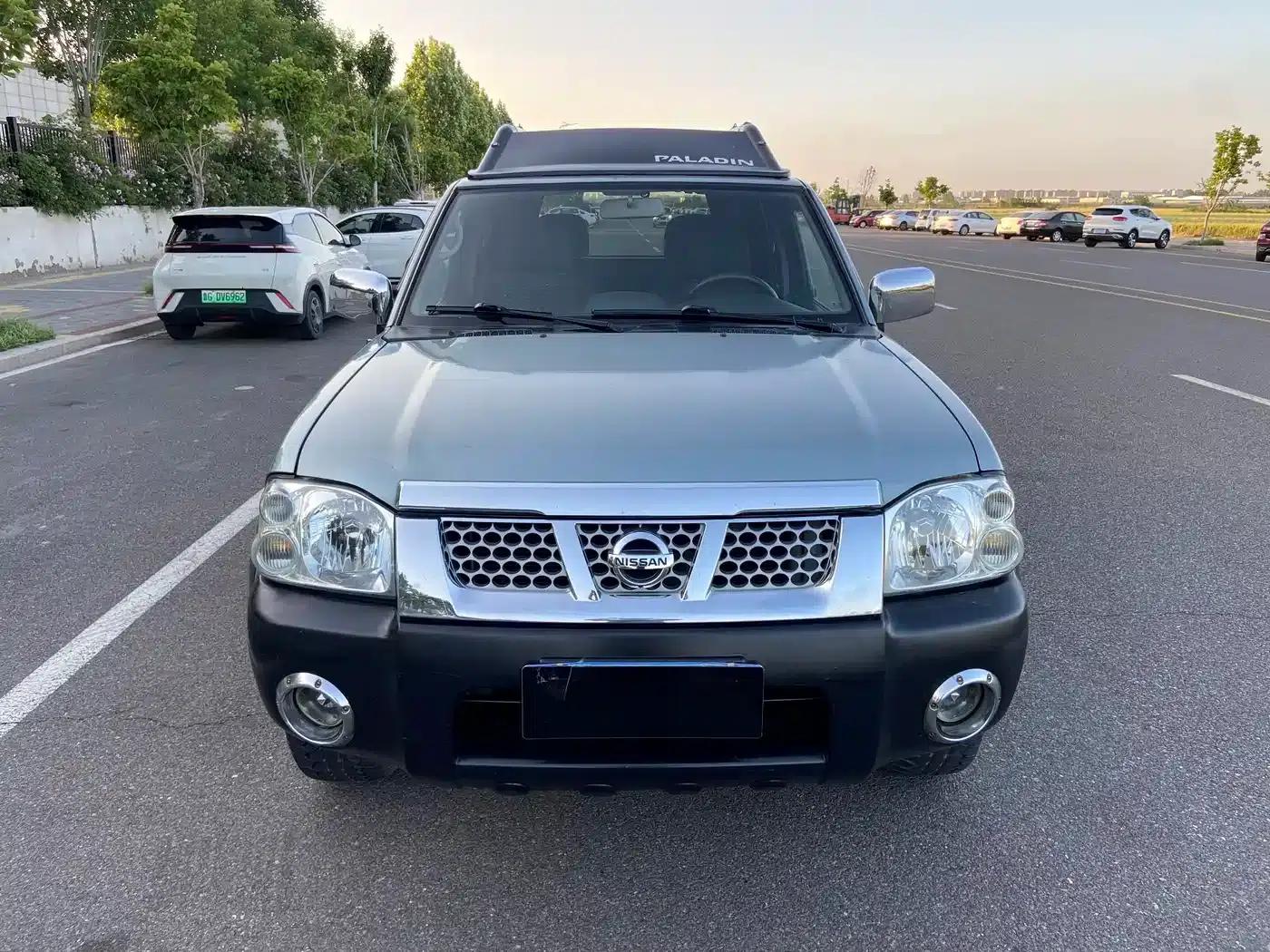 Nissan Paladin 2008 2.4L 2WD Standard Edition — миниатюра 2