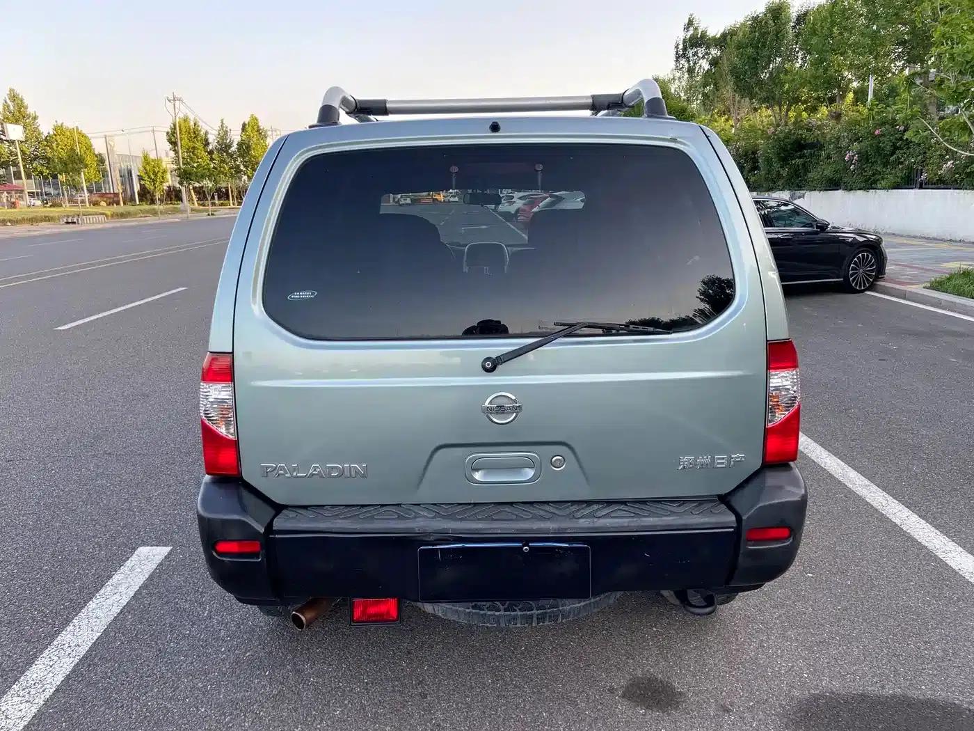 Nissan Paladin 2008 2.4L 2WD Standard Edition — миниатюра 5