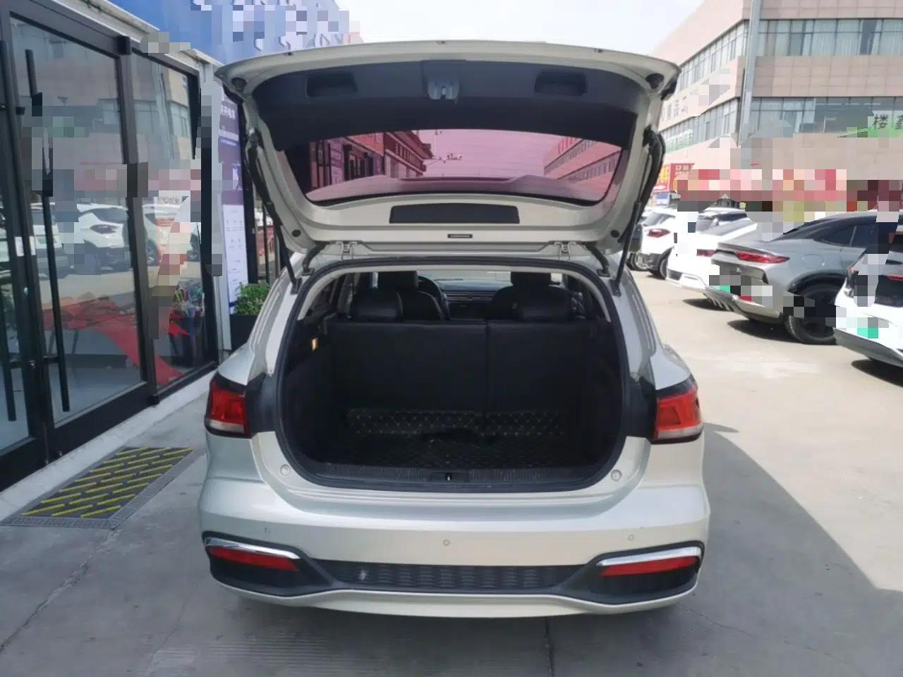 Roewe Ei5 2018 Internet Luxury Edition — миниатюра 22