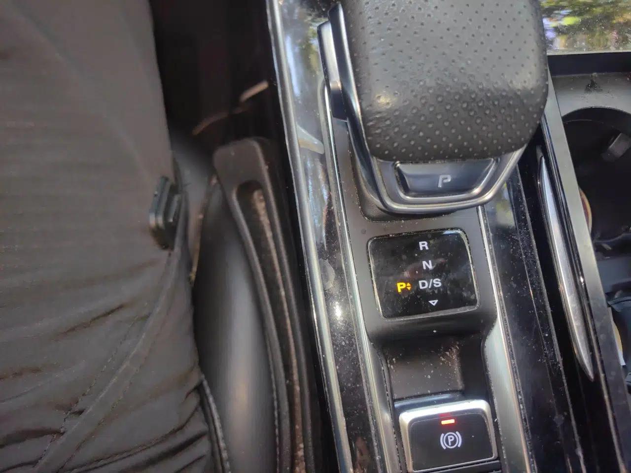 Roewe RX5 MAX 2019 400TGI Automatic Smart Cabin Flagship Edition — миниатюра 15