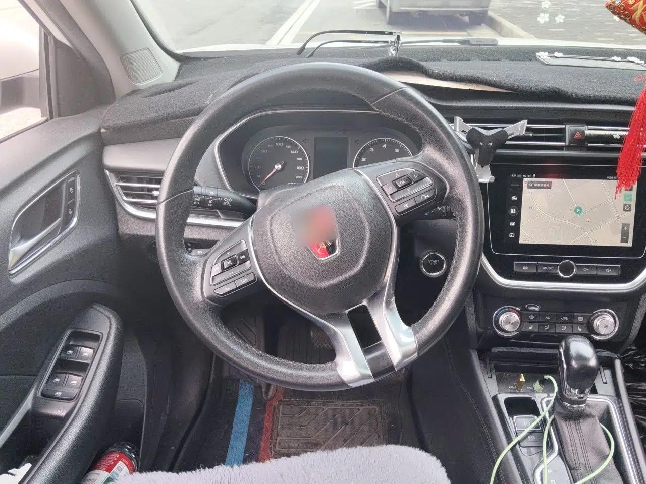 Roewe RX3 2018 1.6L CVT Internet Smart Edition — миниатюра 11