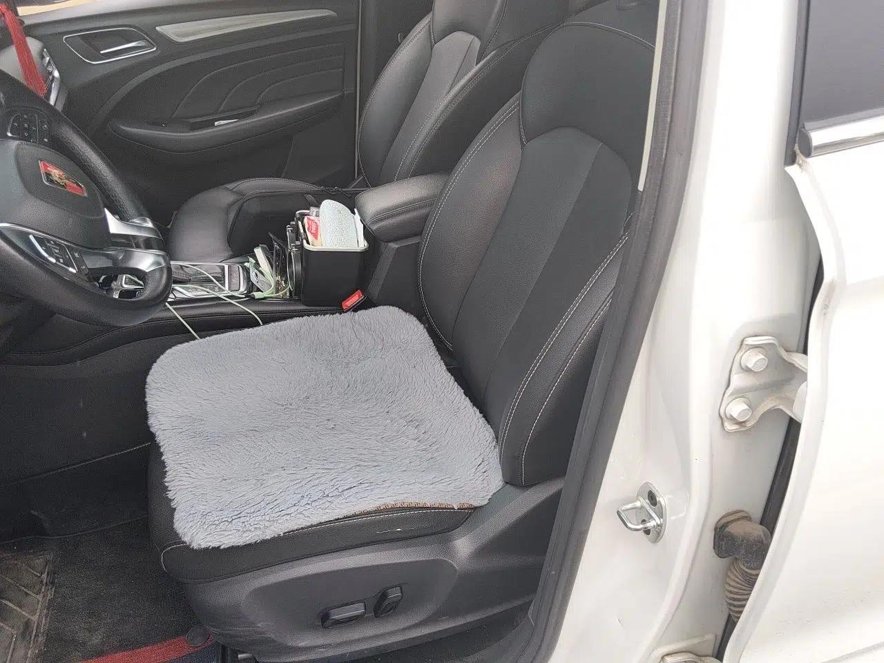 Roewe RX3 2018 1.6L CVT Internet Smart Edition — миниатюра 16
