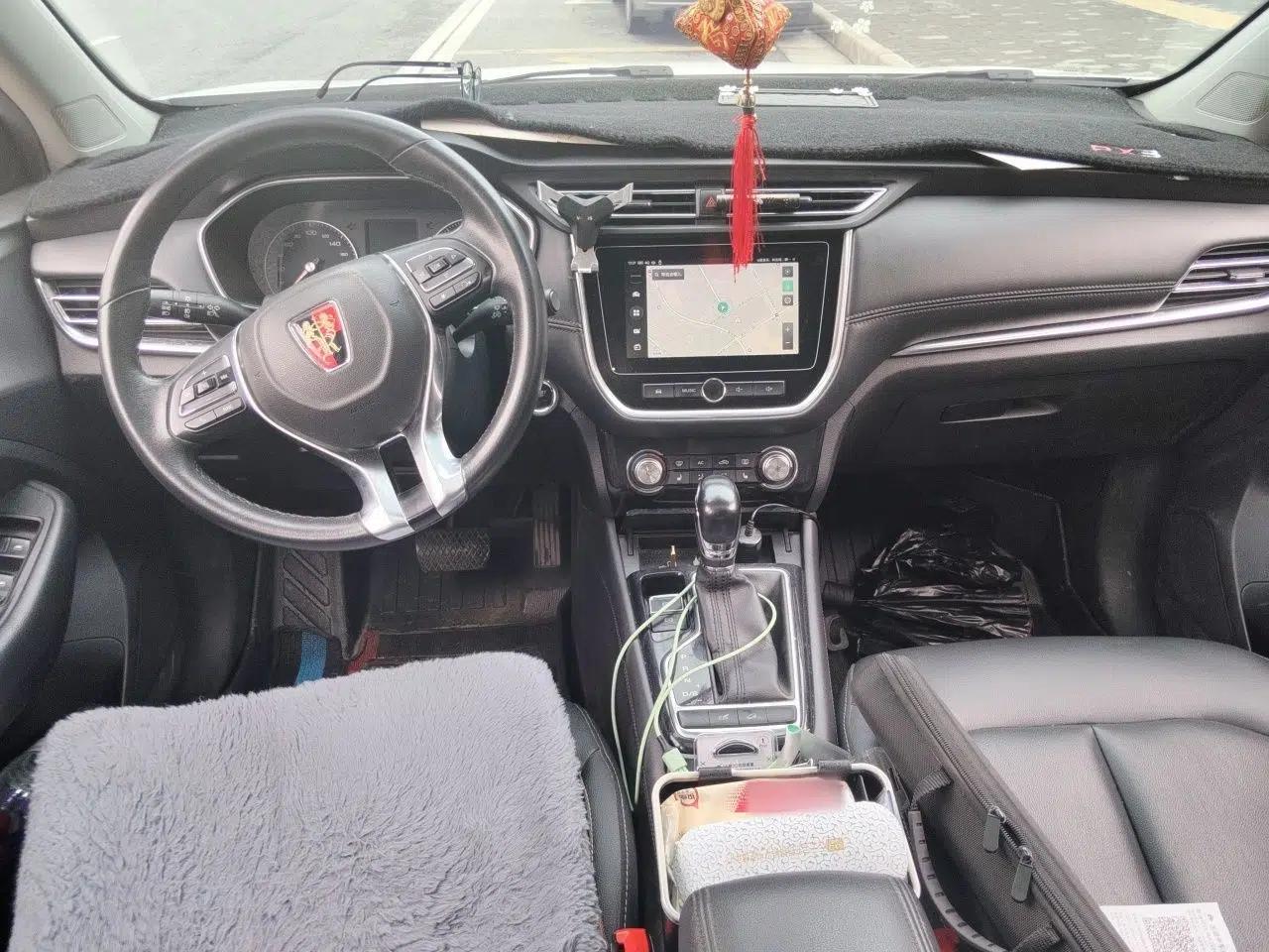 Roewe RX3 2018 1.6L CVT Internet Smart Edition — миниатюра 10