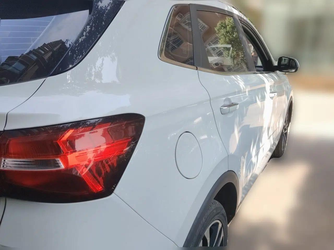 Roewe RX3 2018 1.6L CVT Flagship Edition — миниатюра 6