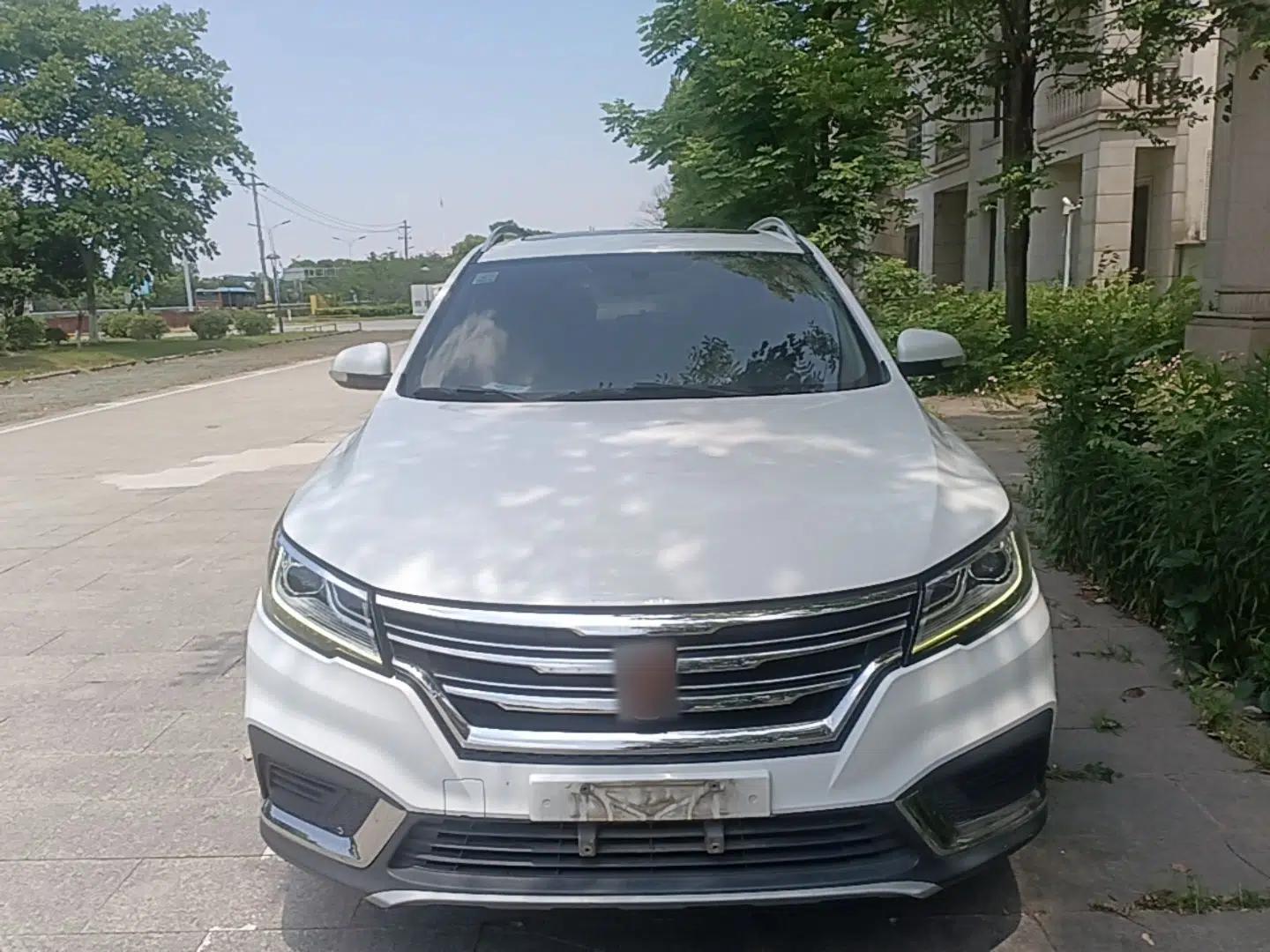 Roewe RX3 2020 1.6L CVT 4G Connected Ultra-Cool Flagship Edition — миниатюра 2