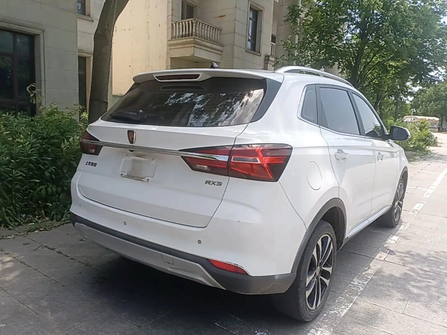 Roewe RX3 2020 1.6L CVT 4G Connected Ultra-Cool Flagship Edition — миниатюра 6