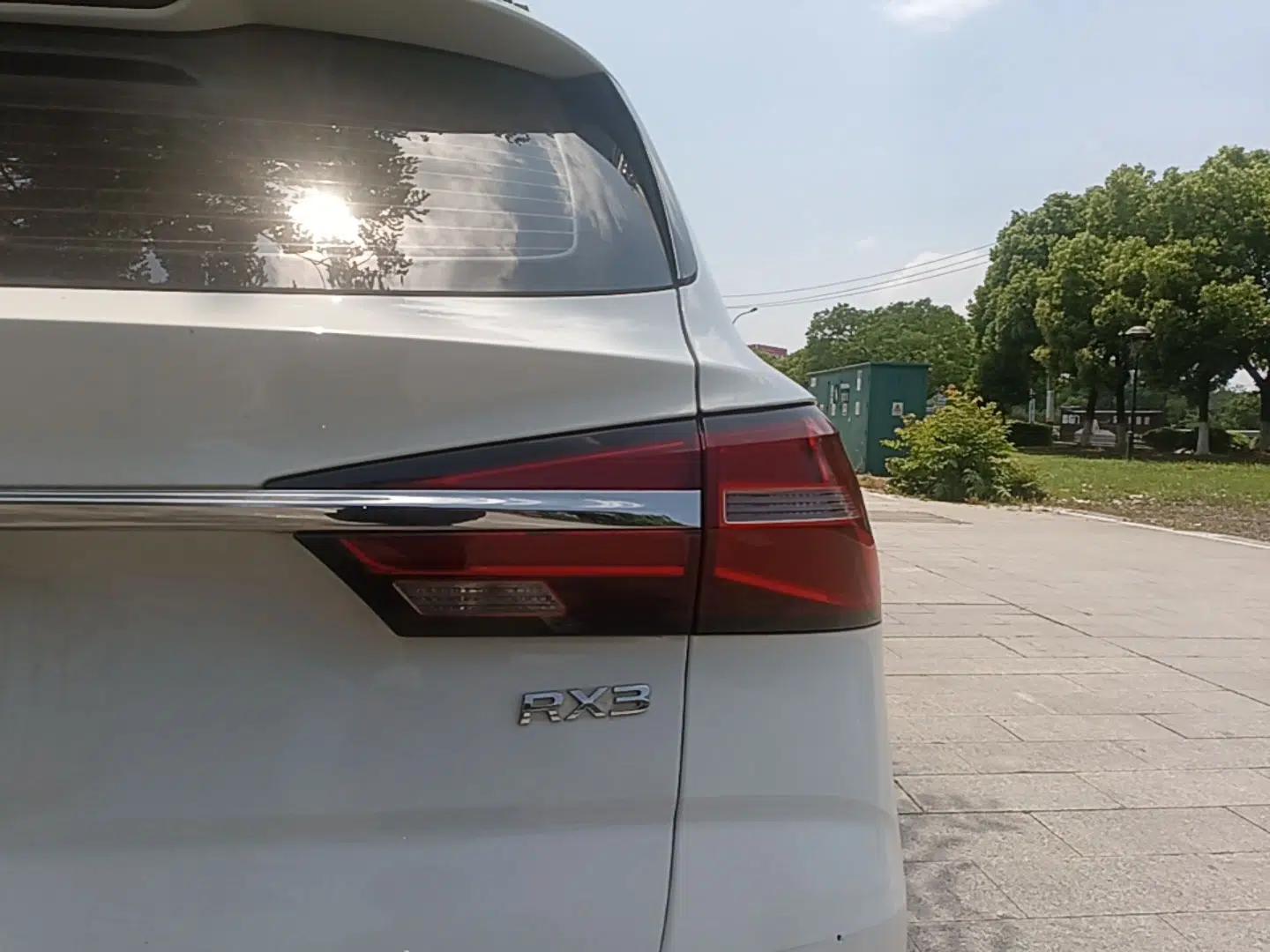Roewe RX3 2020 1.6L CVT 4G Connected Ultra-Cool Flagship Edition — миниатюра 7
