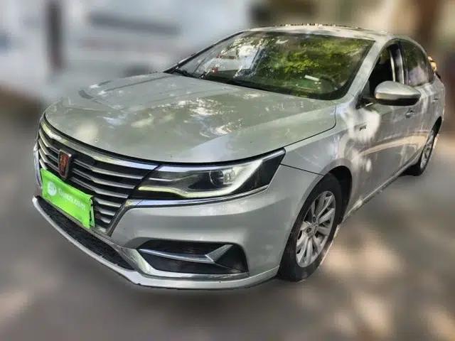 Roewe i6 New Energy 2017 45T Hybrid Connect & Smart Enjoyment Edition
