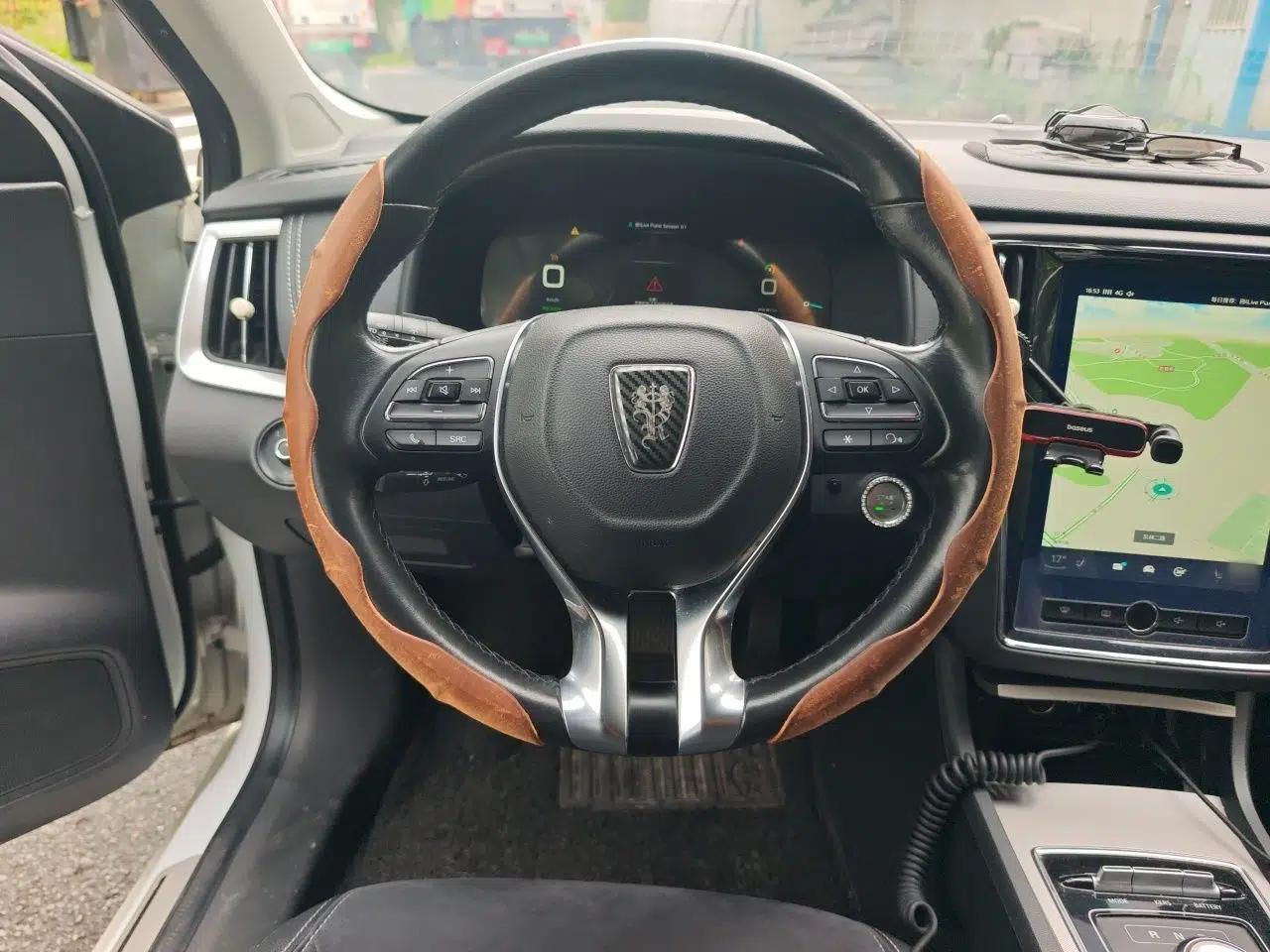 Roewe i6 New Energy 2017 45T Hybrid Connective Smart Luxury Edition — миниатюра 11