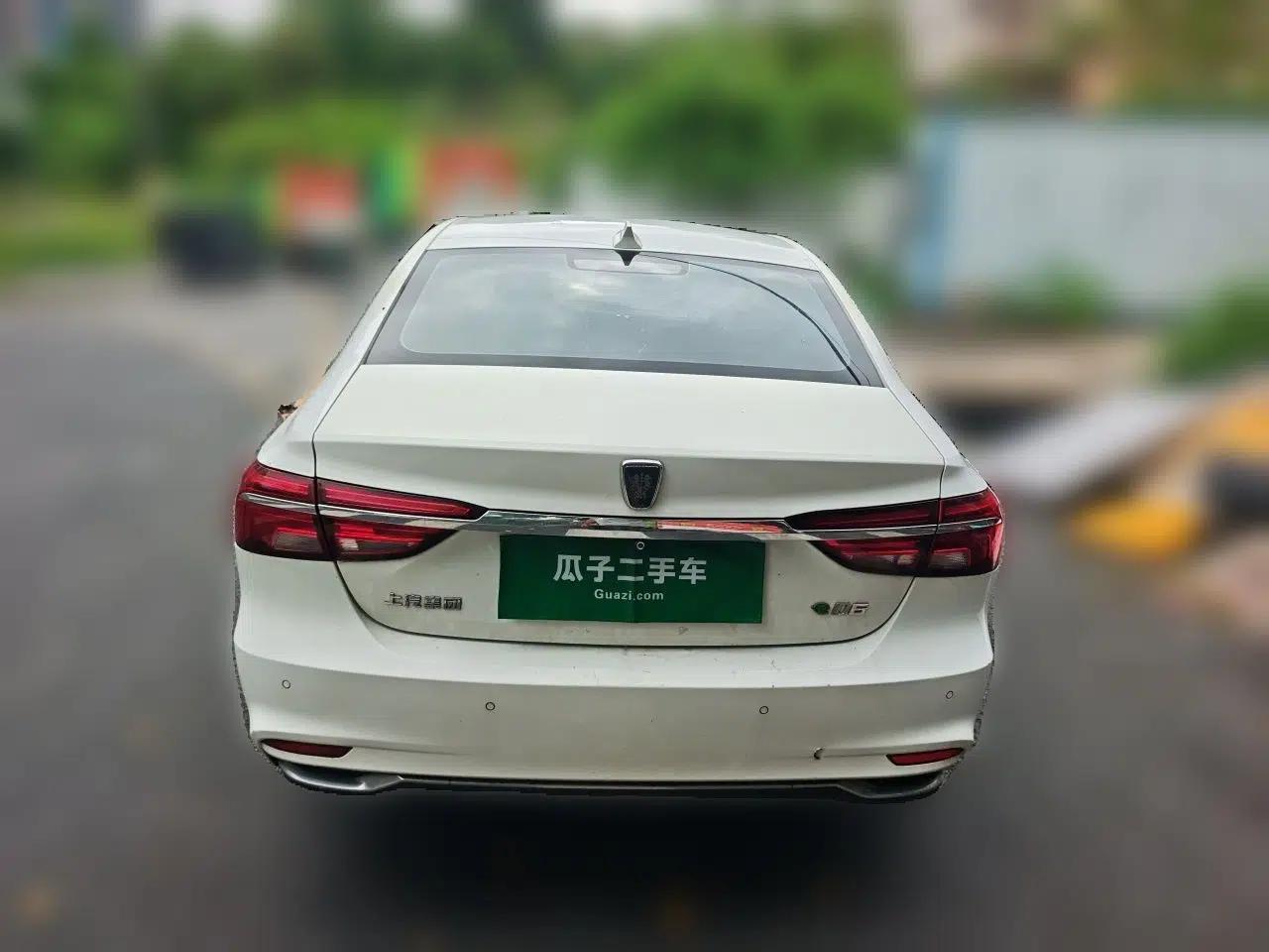 Roewe i6 New Energy 2017 45T Hybrid Connective Smart Luxury Edition — миниатюра 5