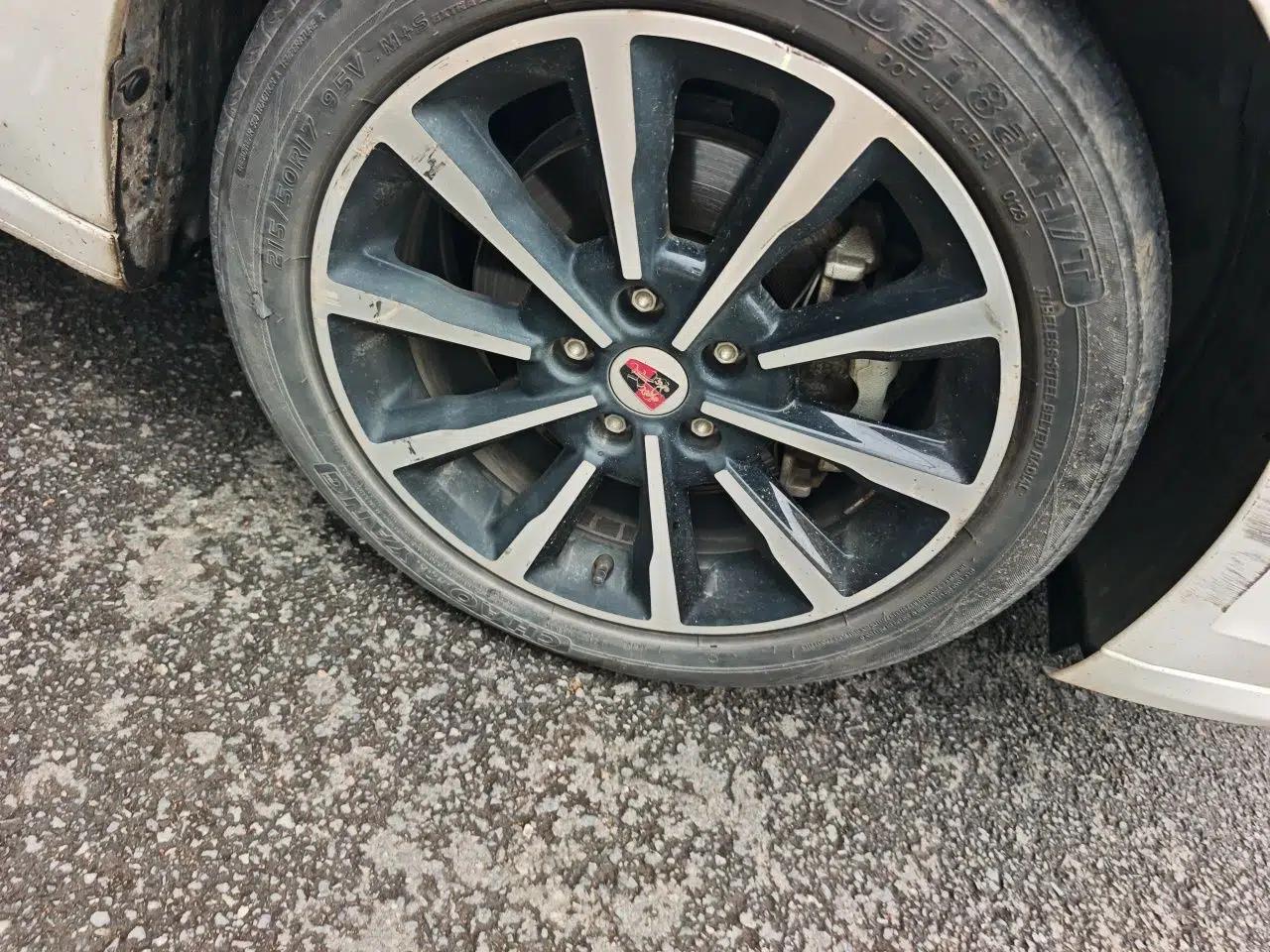 Roewe i6 New Energy 2017 45T Hybrid Connective Smart Luxury Edition — миниатюра 8